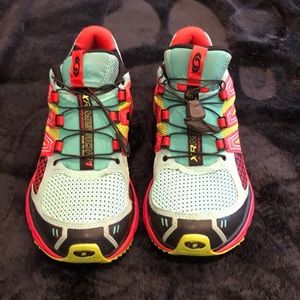 Salomon trail shoe